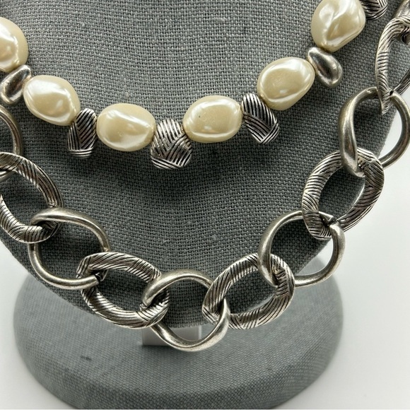 Juice Couture Chunky Silver Tone Double Chain Faux Pearl Adjustable Necklace 20" - Picture 2 of 7